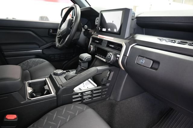 New 2026 Toyota Tacoma SR5 AWD/4WD image 15