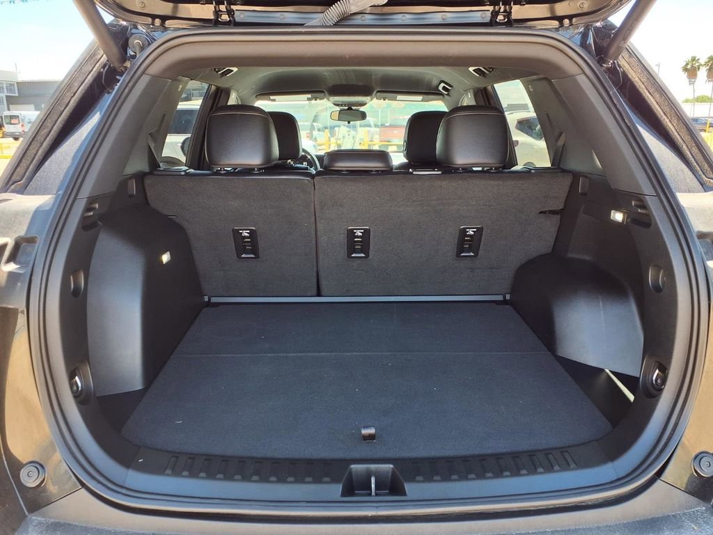 Used 2026 Chevrolet Equinox LT w/ Convenience Package II image 10