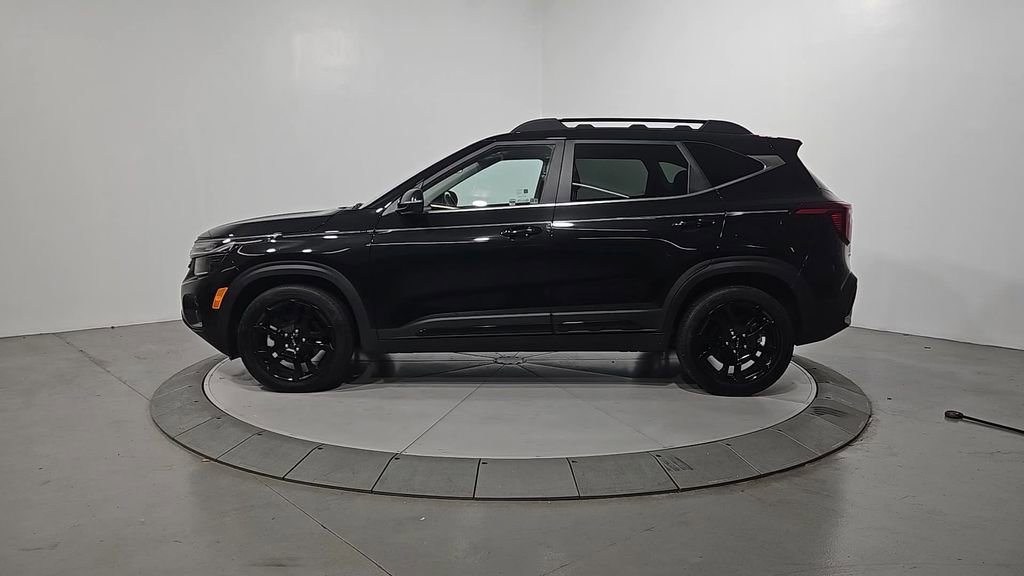 Used 2024 Kia Seltos X-Line image 2