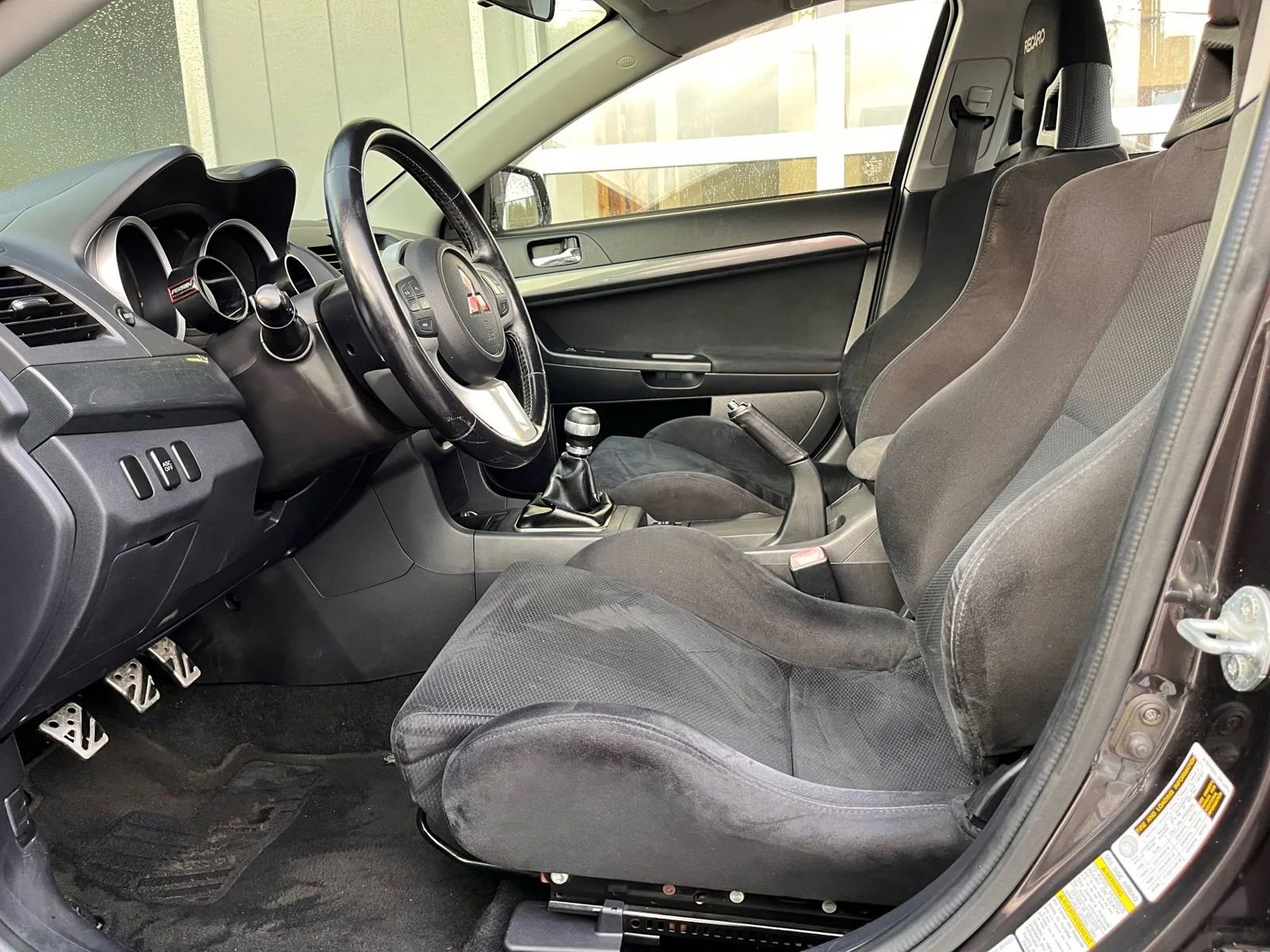 Used 2010 Mitsubishi Lancer Evolution GSR image 16