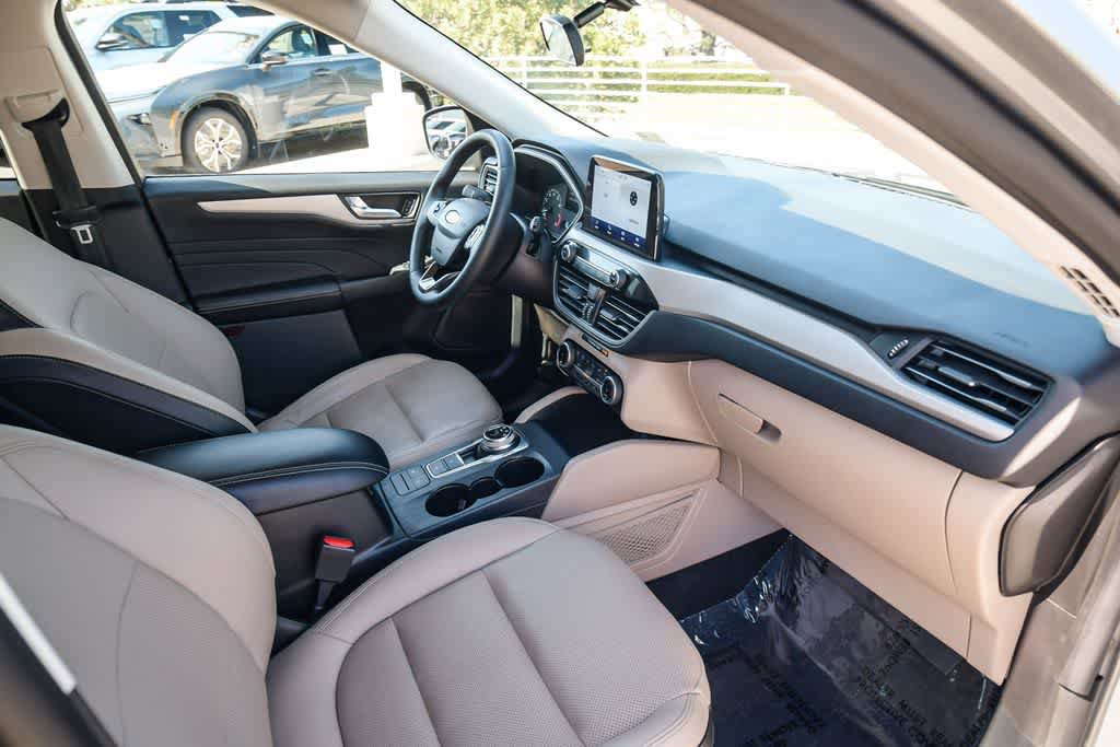 Used 2022 Ford Escape SEL AWD/4WD image 15