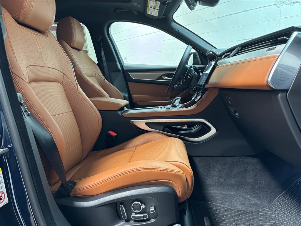 New 2026 Jaguar F-PACE R-Dynamic S image 33