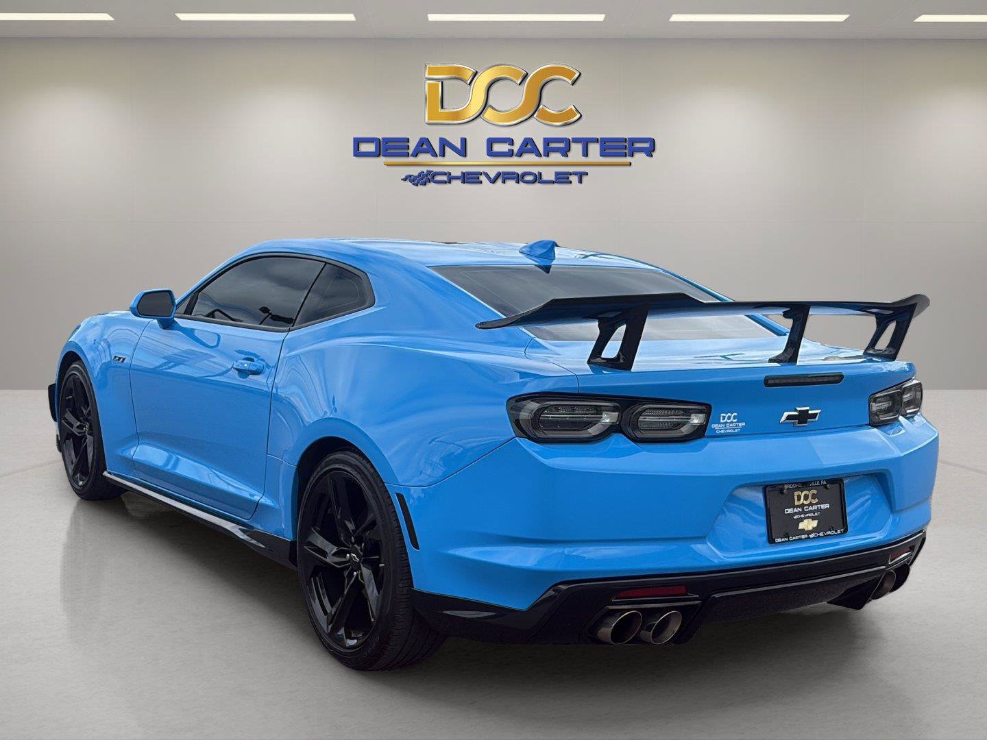 Used 2023 Chevrolet Camaro LT w/ Technology Package RWD image 3