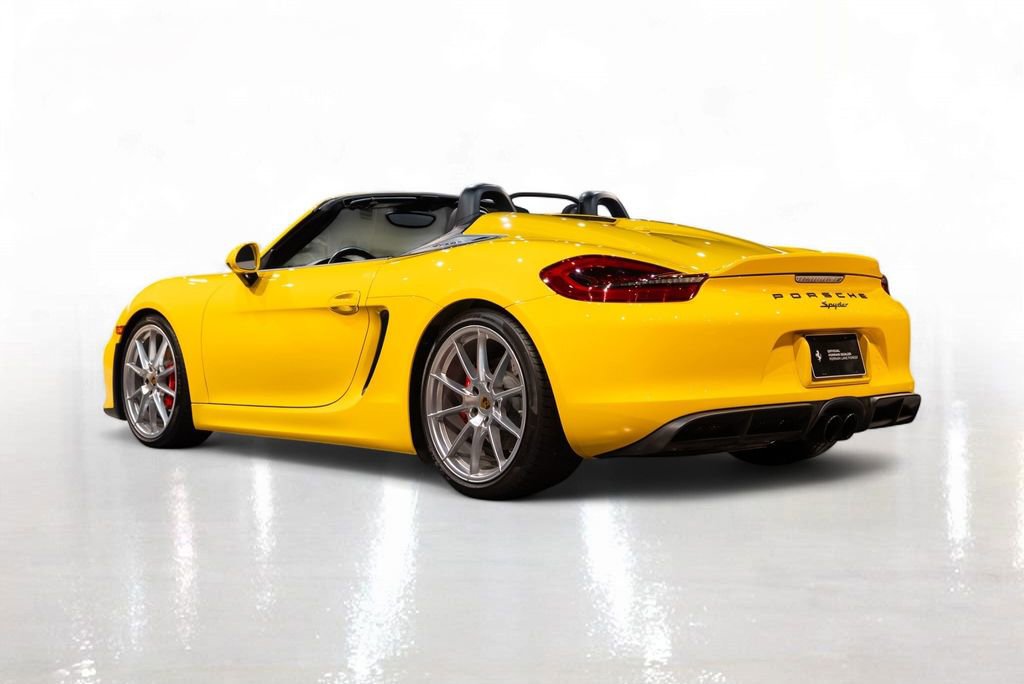 Used 2016 Porsche Boxster Spyder image 2