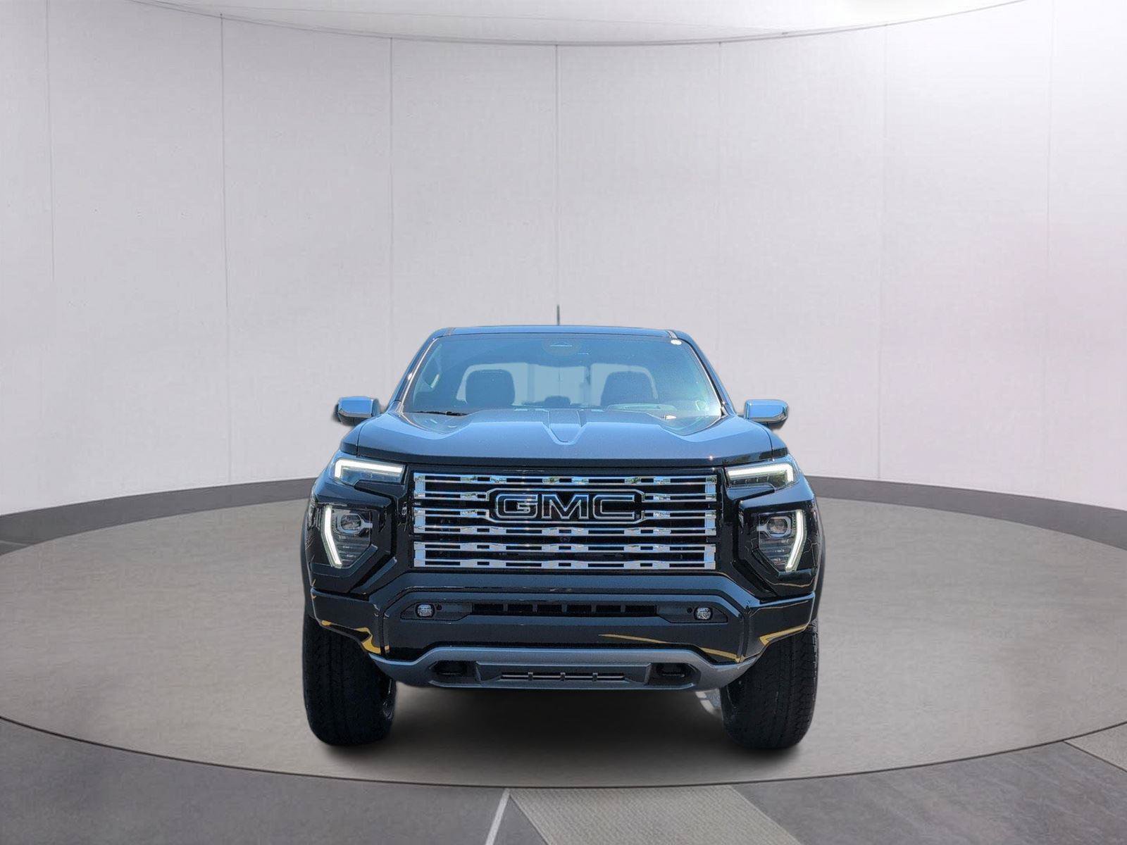 New 2026 GMC Canyon Denali w/ LPO, Black Badging Package AWD/4WD image 7
