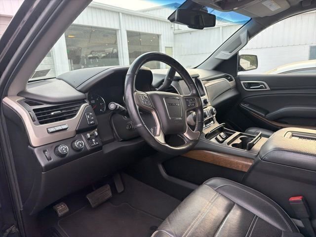 Used 2020 GMC Yukon Denali w/ Open Road Package AWD/4WD image 4