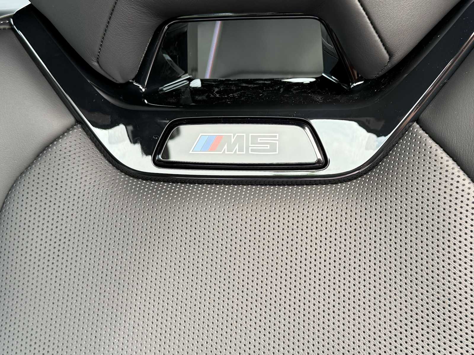 New 2026 BMW M5 w/ Executive Package image 11