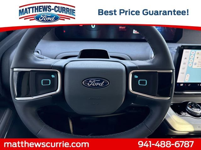 New 2025 Ford Expedition Active image 19