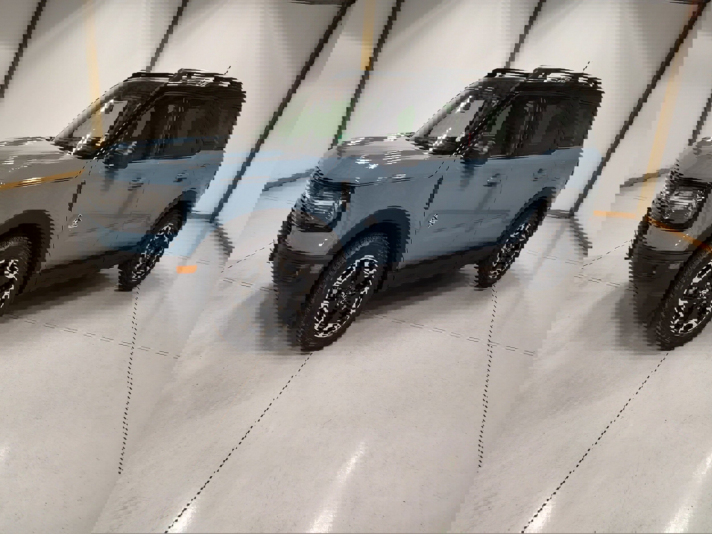 Used 2023 Ford Bronco Sport Outer Banks w/ Tech Package image 4