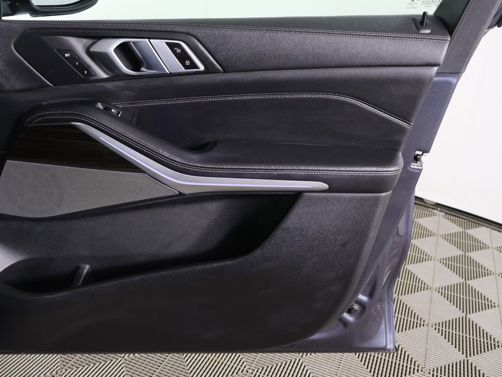 Used 2020 BMW X5 M50i w/ Premium Package AWD/4WD image 26