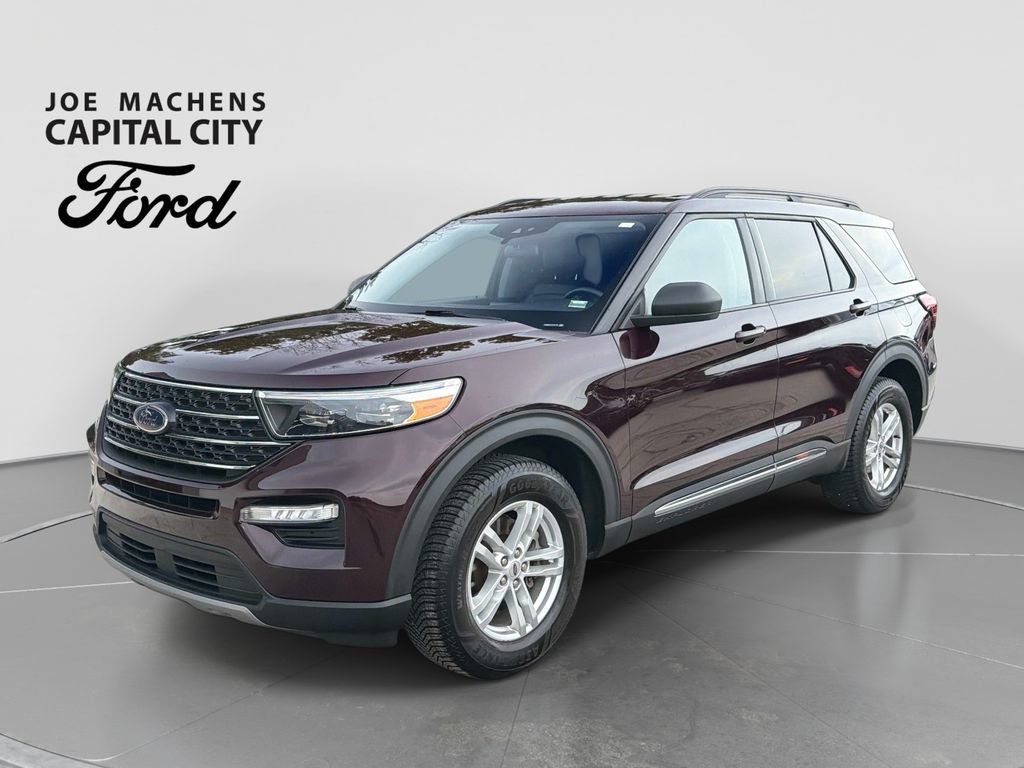 Used 2023 Ford Explorer XLT w/ Equipment Group 202A AWD/4WD image 9