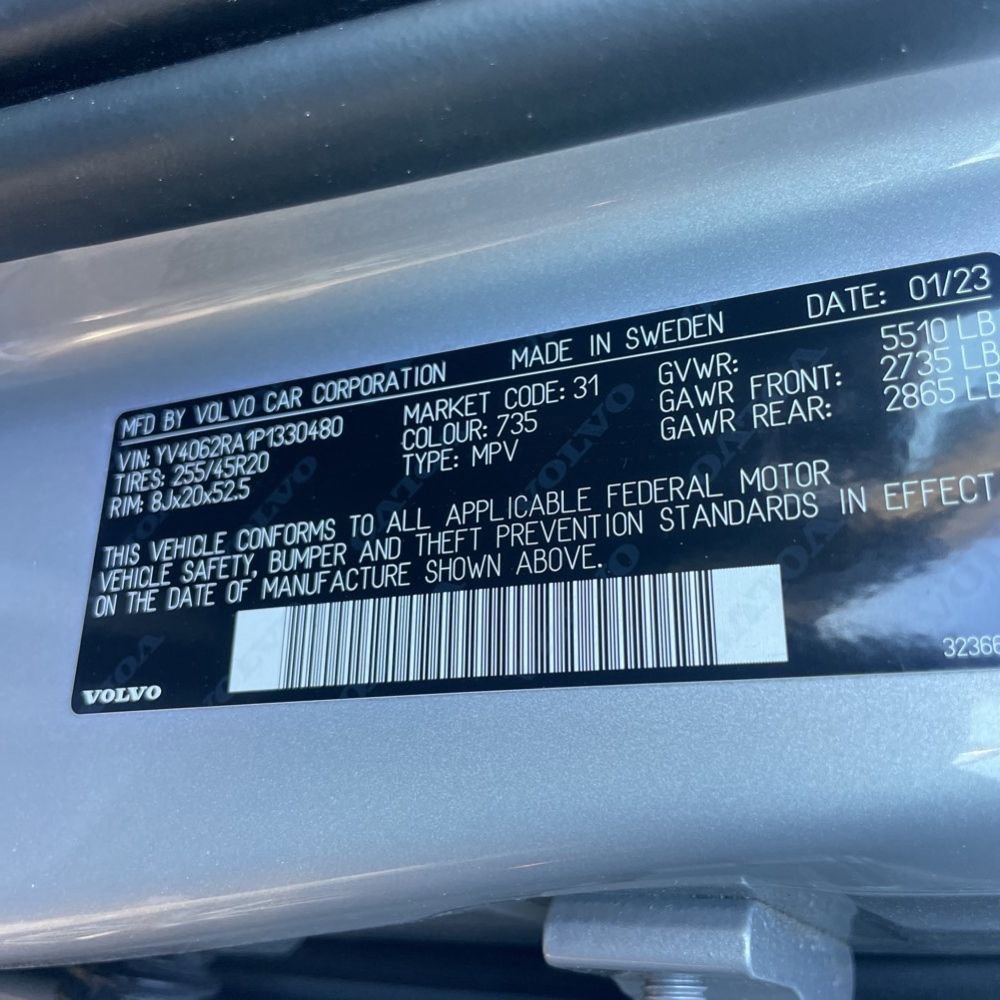 Used 2023 Volvo XC60 B6 Ultimate w/ Climate Package image 41