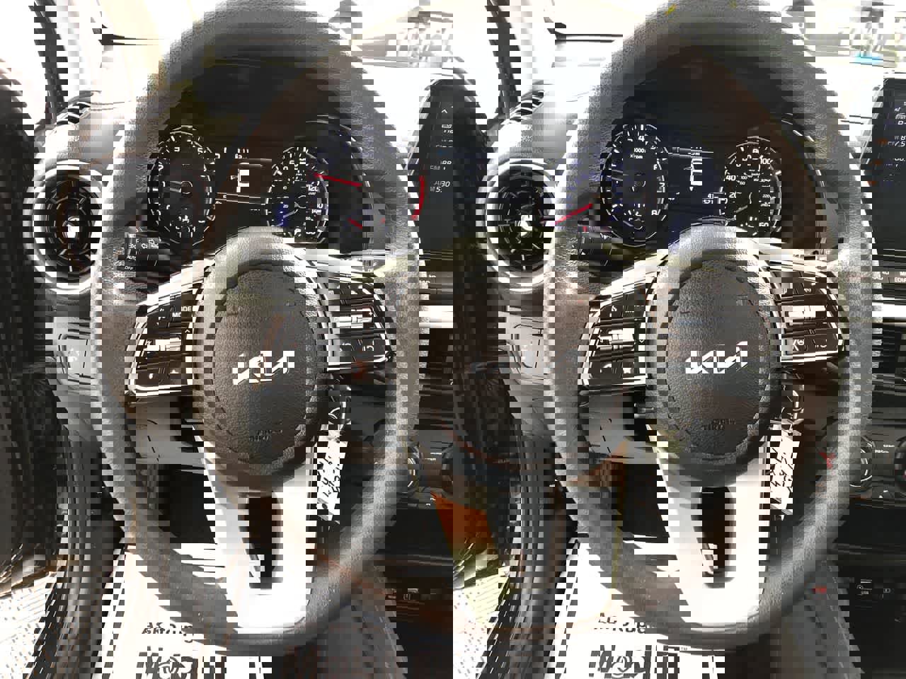 Used 2024 Kia Forte LXS image 13