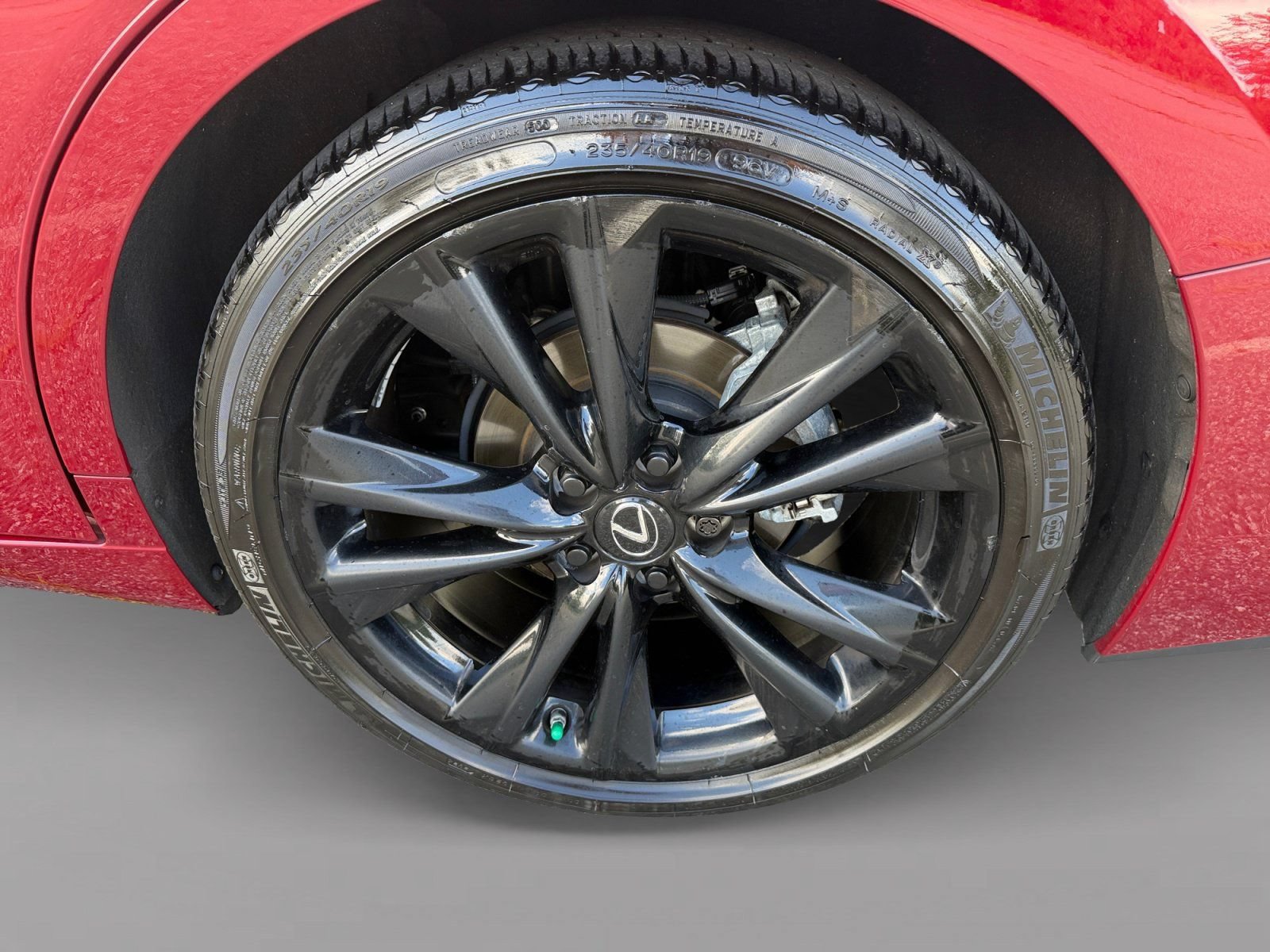 Used 2024 Lexus ES 350 F Sport w/ Technology Package FWD image 4