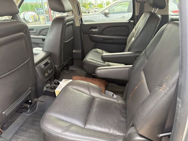 Used 2010 GMC Yukon XL Denali image 5