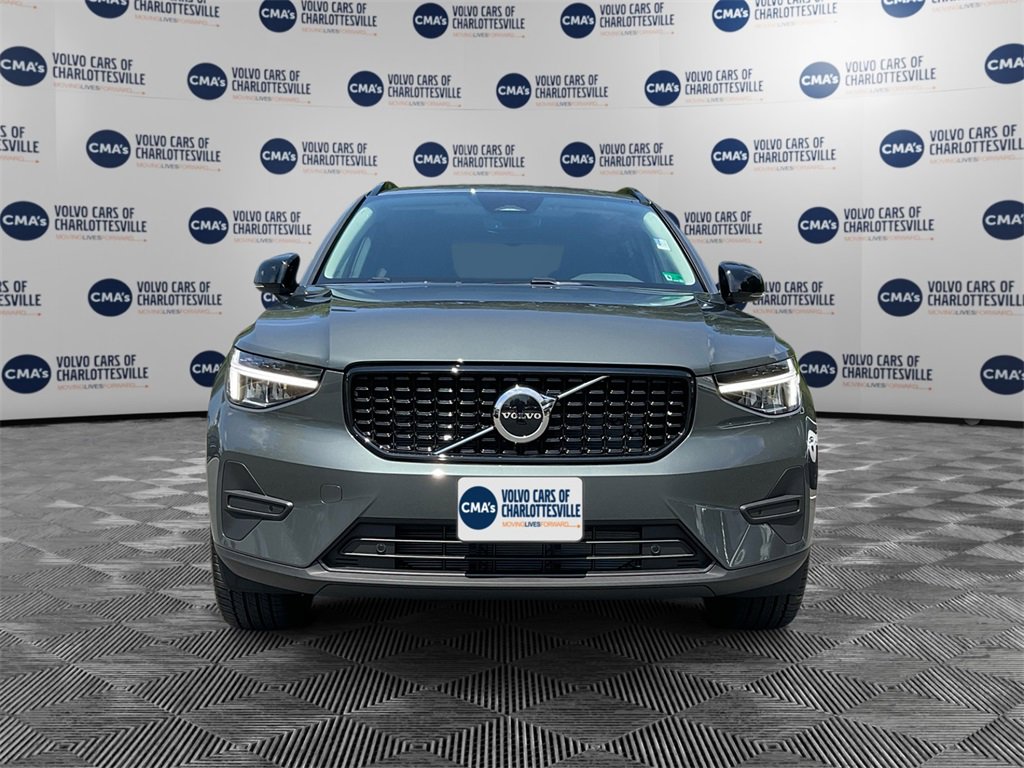 New 2026 Volvo XC40 B5 Core image 8