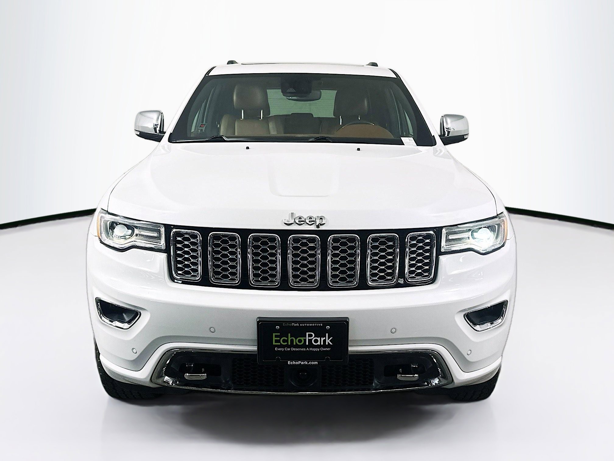 Used 2021 Jeep Grand Cherokee Overland AWD/4WD image 2