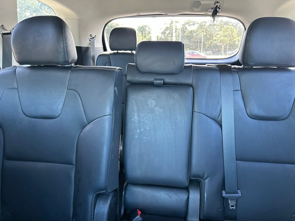 Used 2023 Kia Telluride LX FWD image 14