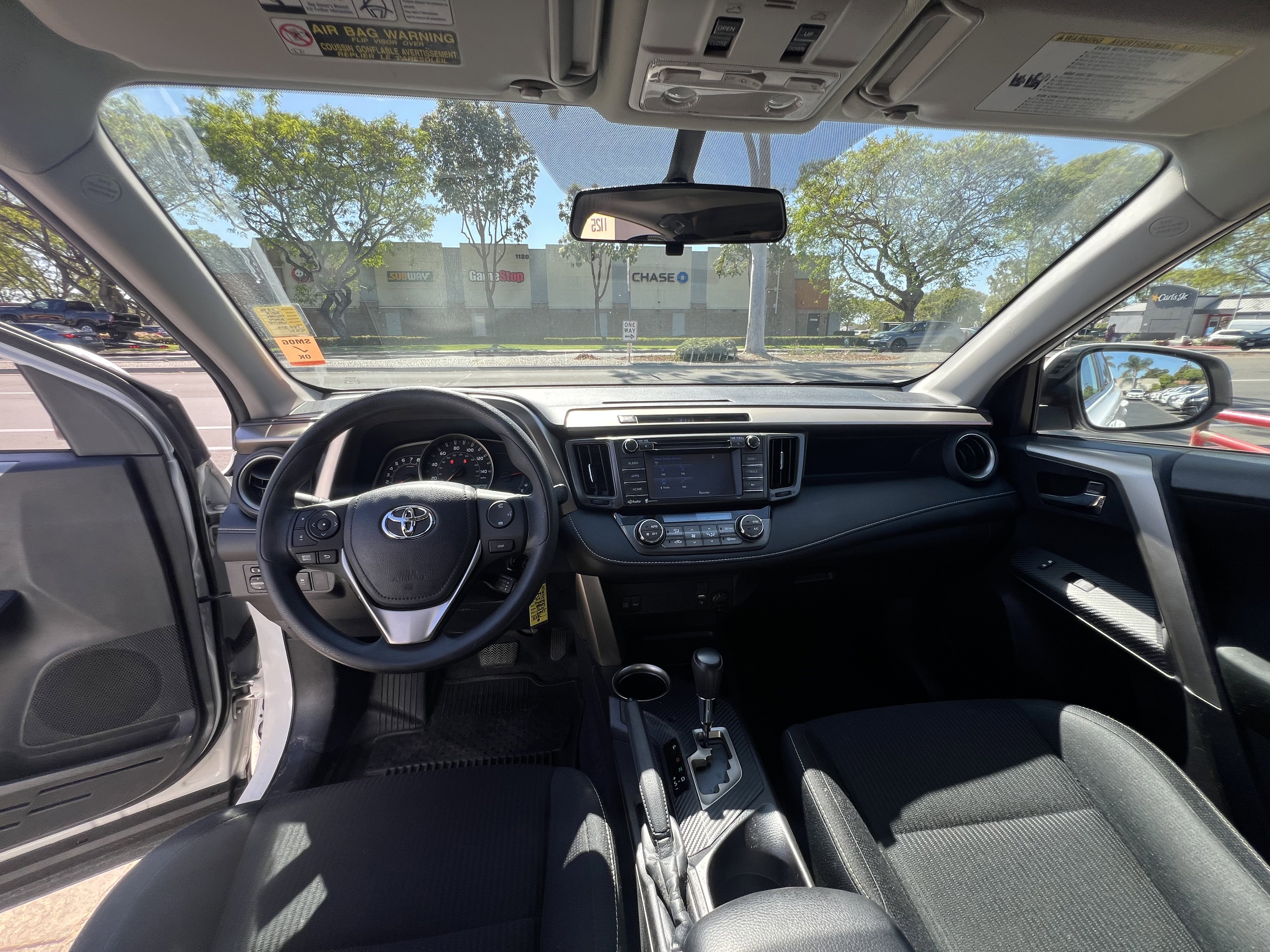 Used 2015 Toyota RAV4 XLE image 17