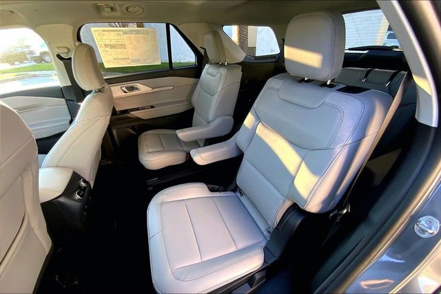 New 2026 Ford Explorer Active w/ Active Comfort Package image 10
