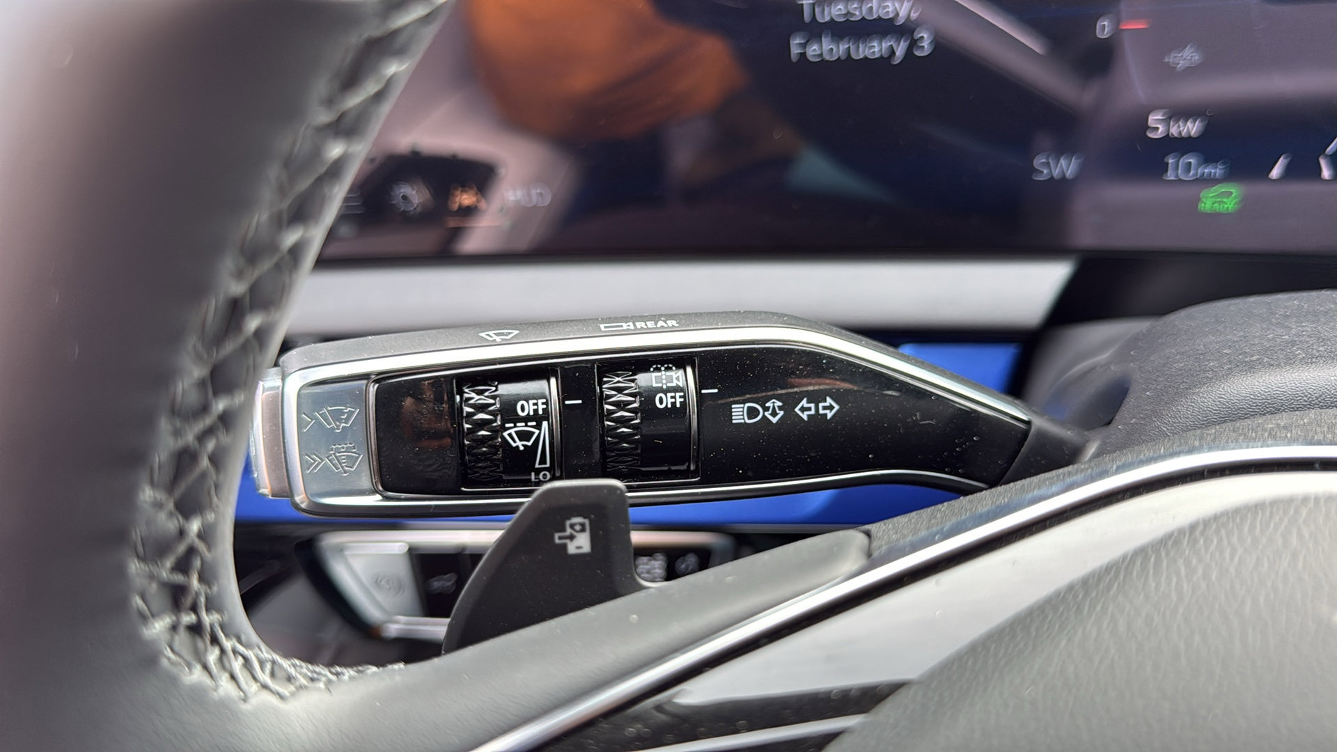 New 2026 Cadillac Optiq Luxury 2 image 13