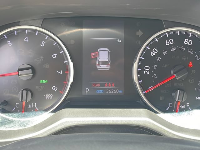 Used 2022 Toyota RAV4 XLE Premium AWD/4WD image 17