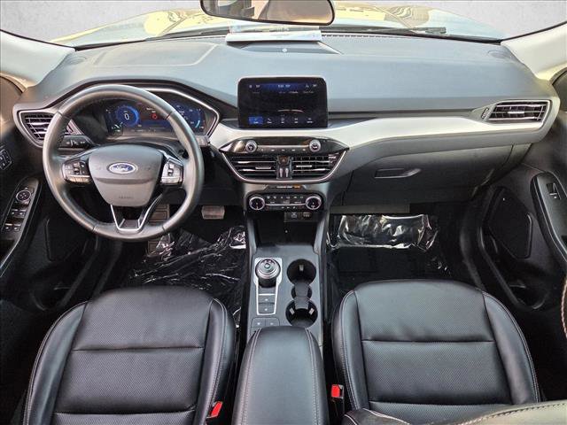 Used 2022 Ford Escape SEL w/ Technology Package image 16