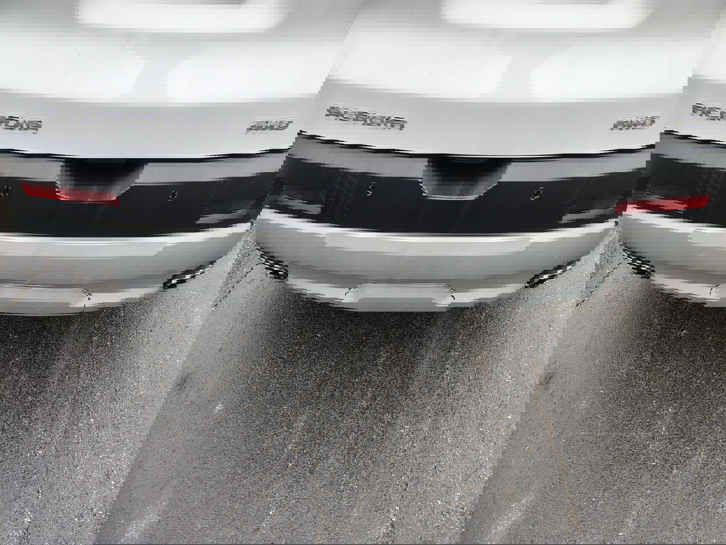 Used 2023 GMC Acadia SLE w/ Driver Convenience Package image 12