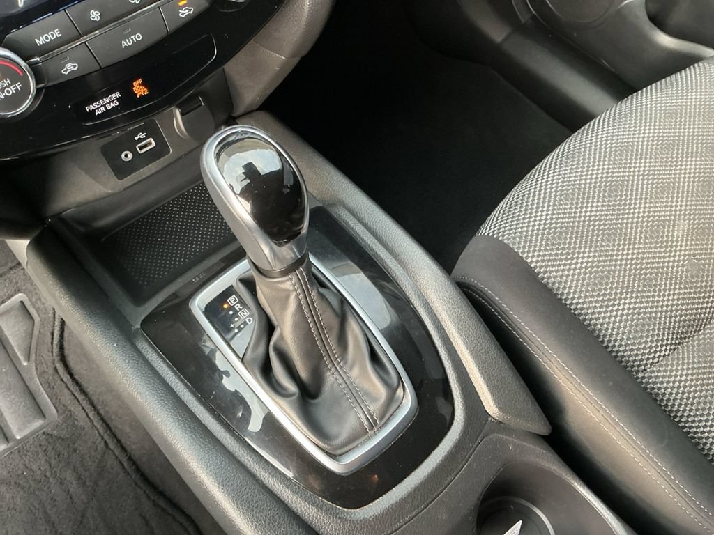 Used 2019 Nissan Rogue Sport SV w/ All-Weather Package AWD/4WD image 18