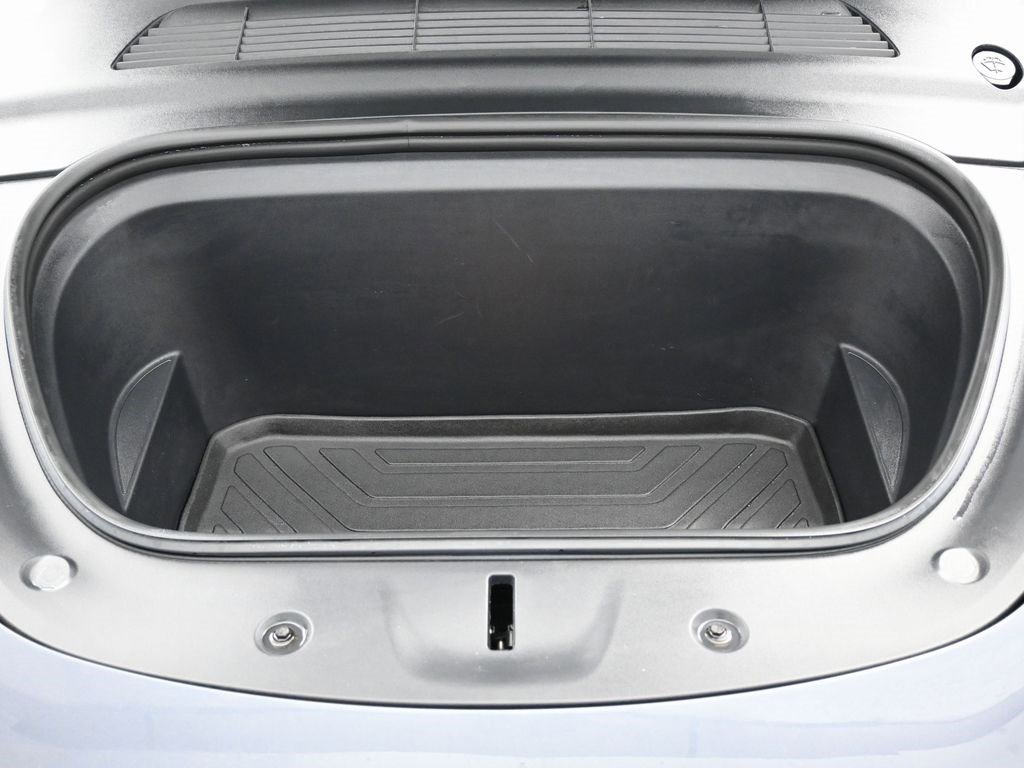 Used 2022 Tesla Model Y Performance image 44