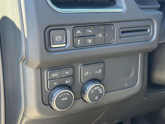 Used 2023 Chevrolet Tahoe RST w/ Sport Performance Package AWD/4WD image 15