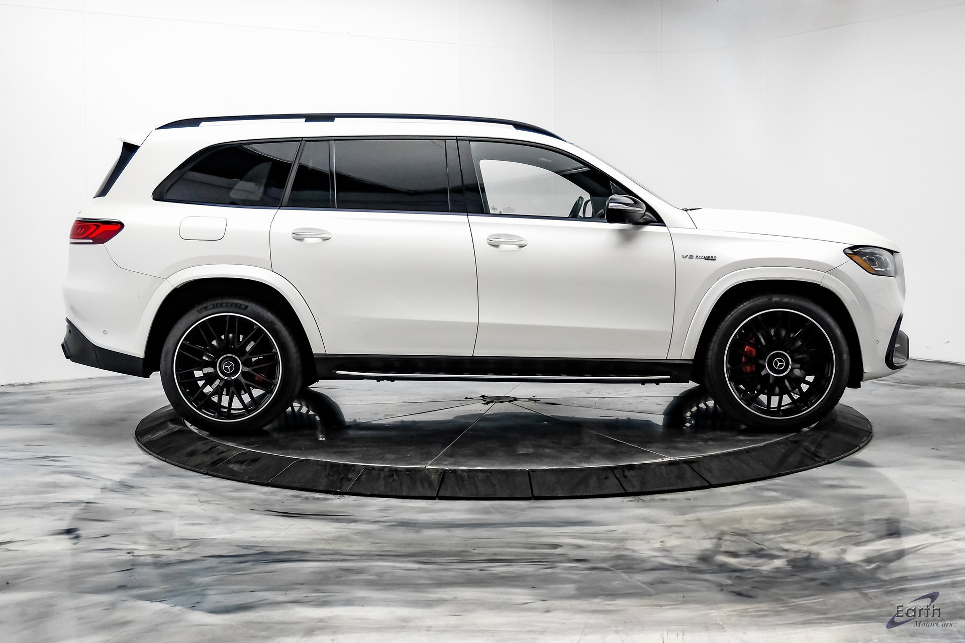 Used 2022 Mercedes-Benz GLS 63 AMG 4MATIC w/ Warmth & Comfort Package image 16