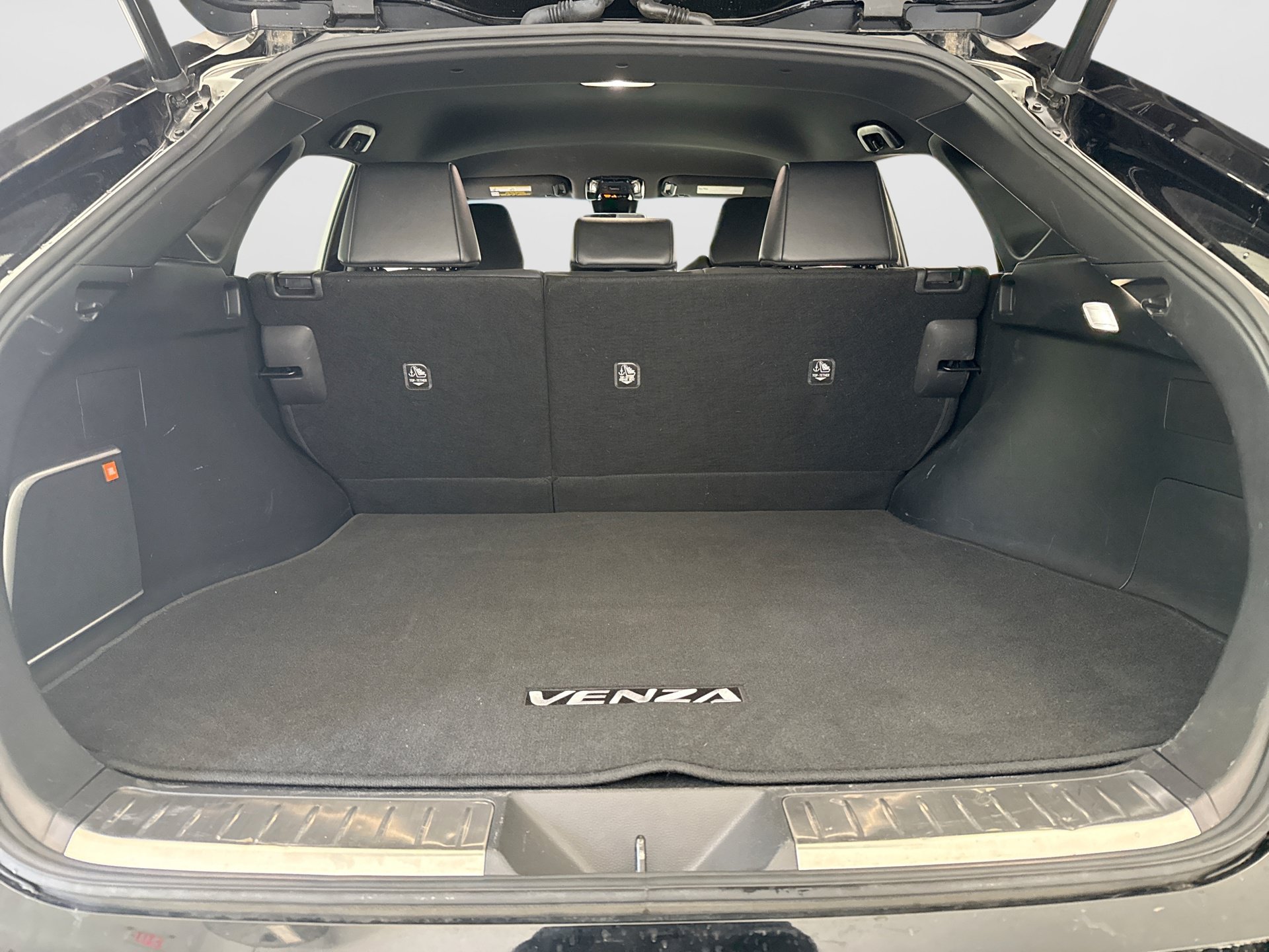 Used 2021 Toyota Venza XLE w/ Softex Package AWD/4WD image 19