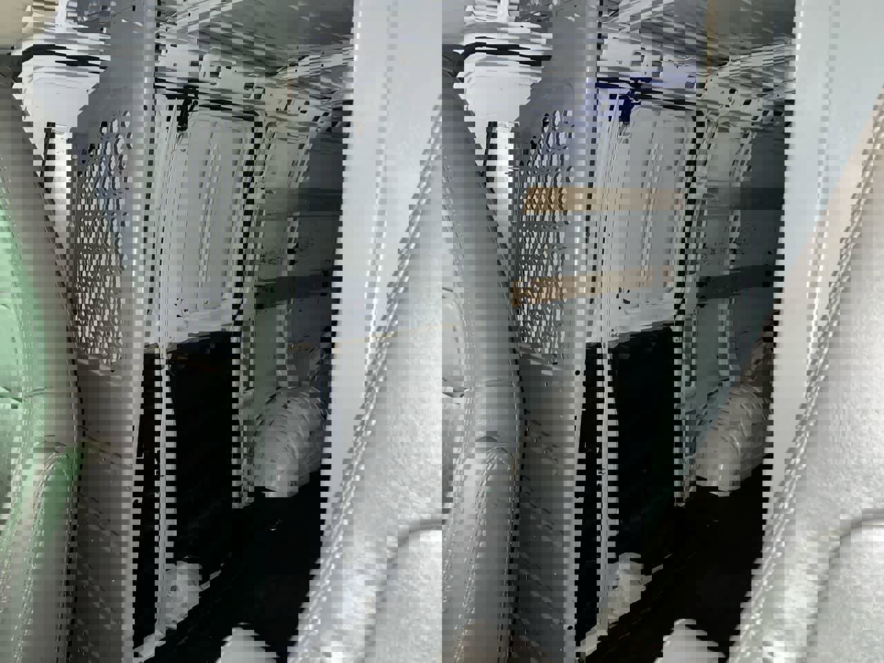 Used 2020 Chevrolet Express 2500 image 22