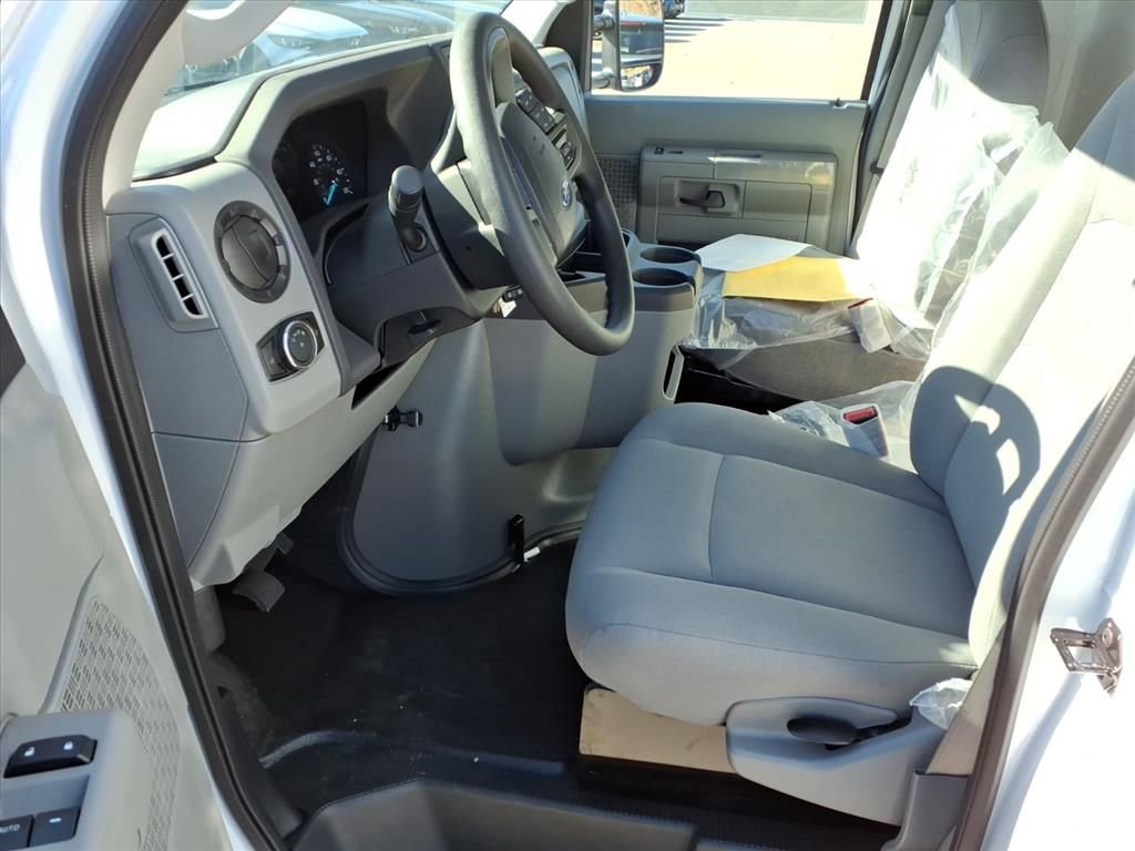 New 2026 Ford E-350 and Econoline 350 Super Duty w/ Power Equipment Group image 10