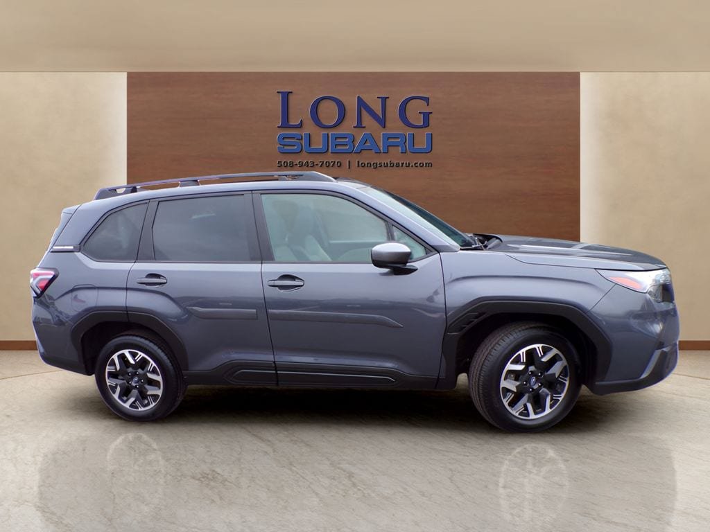 Certified 2025 Subaru Forester Premium AWD/4WD image 6