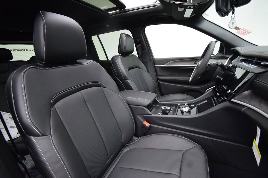 New 2026 Jeep Grand Cherokee Limited image 19