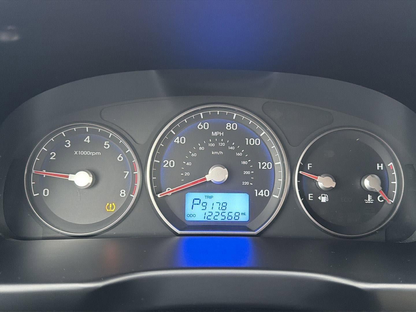 Used 2011 Hyundai Santa Fe GLS image 30