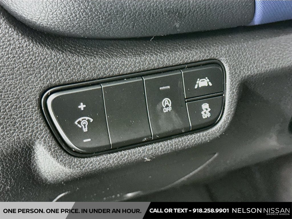 Used 2023 Kia Seltos S w/ Navigation Package AWD/4WD image 10