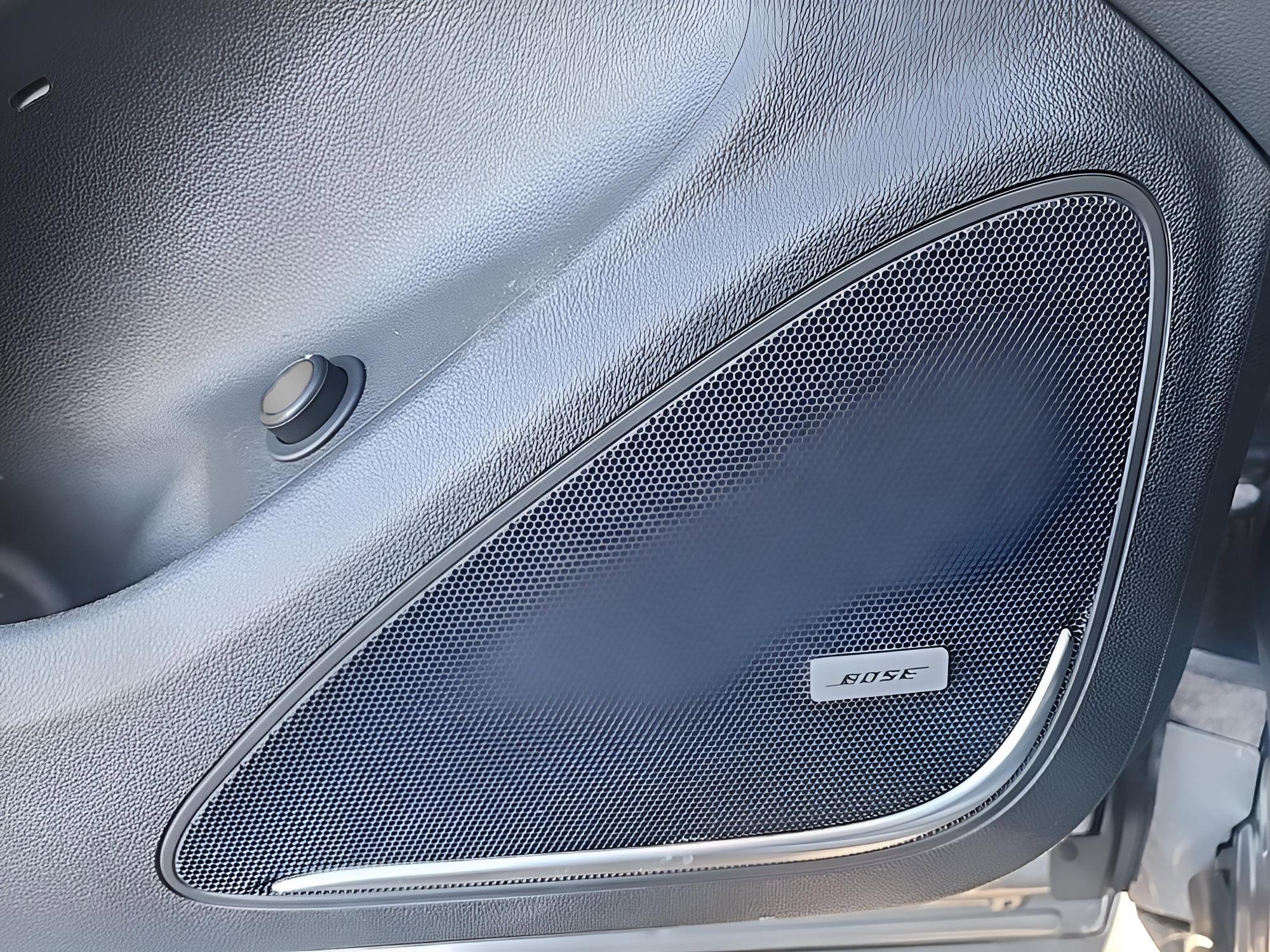 Used 2019 Buick Envision Premium w/ Driver Confidence Package image 26