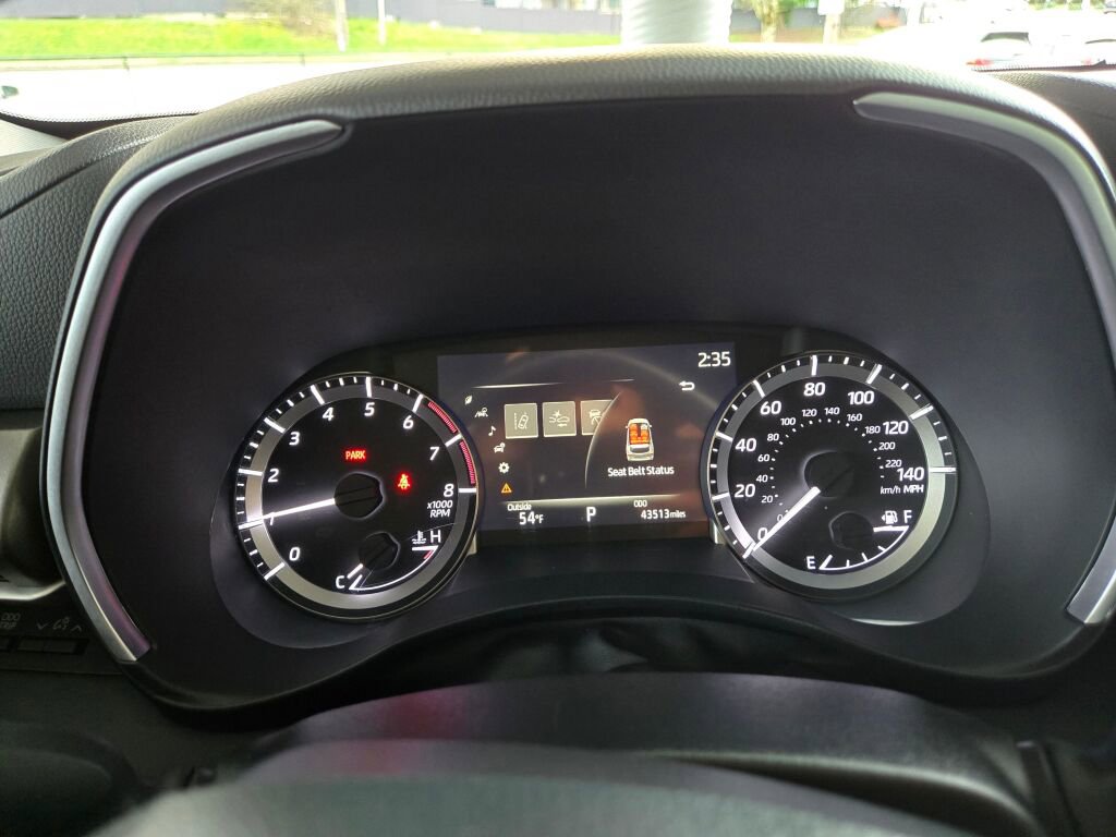 Used 2023 Toyota Highlander XLE image 13