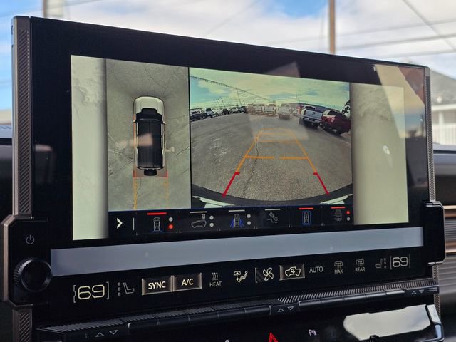 New 2025 GMC Hummer EV 3X w/ LPO, Roof Cross Rail Package image 30