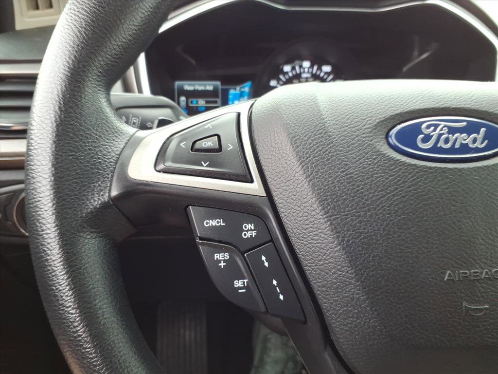Used 2019 Ford Fusion SE image 23
