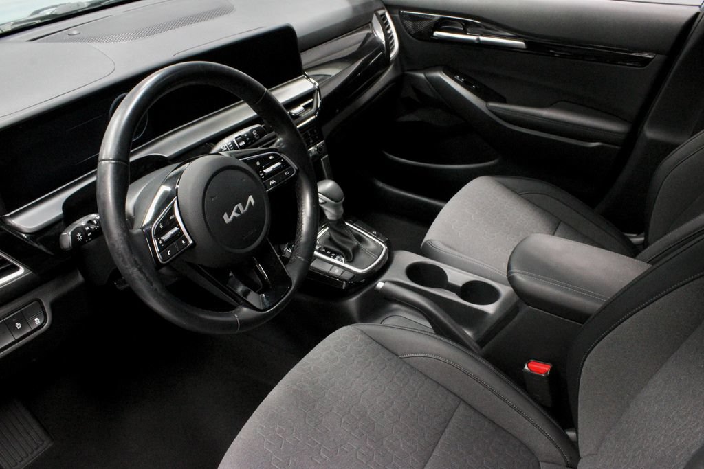Used 2024 Kia Seltos S FWD image 23