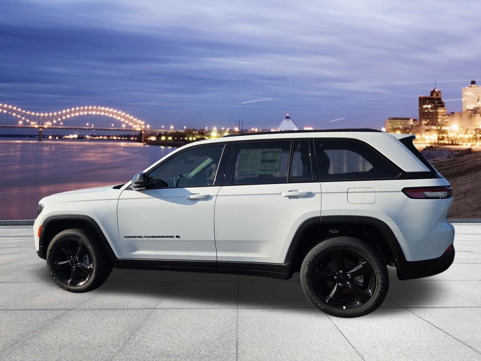New 2025 Jeep Grand Cherokee Altitude image 3