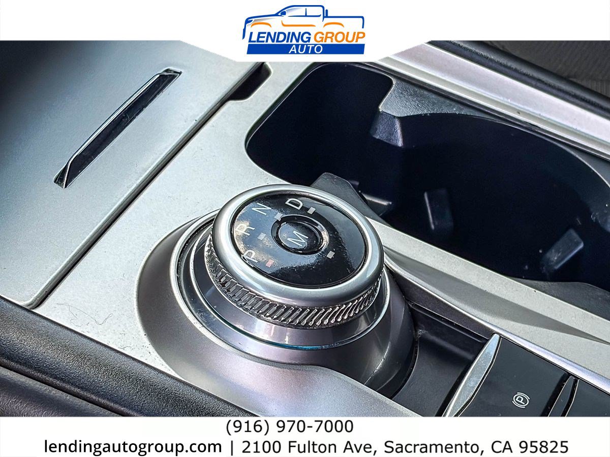Used 2020 Ford Explorer XLT RWD image 19