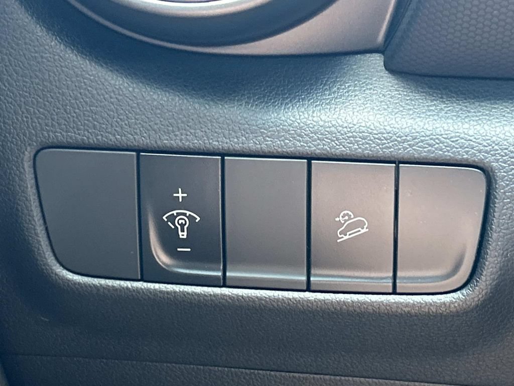Certified 2023 Hyundai Kona N FWD image 28