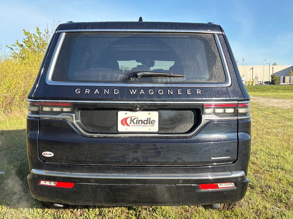 Used 2024 Jeep Grand Wagoneer Series III AWD/4WD image 13