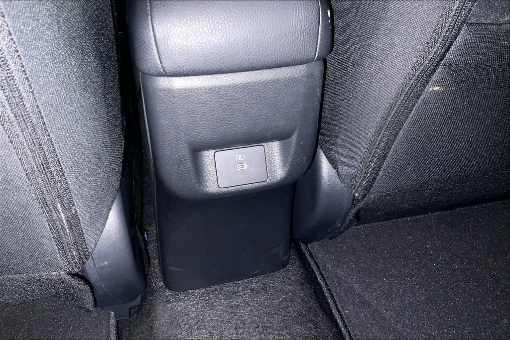 Used 2025 Nissan Versa SV w/ Trunk Package FWD image 29