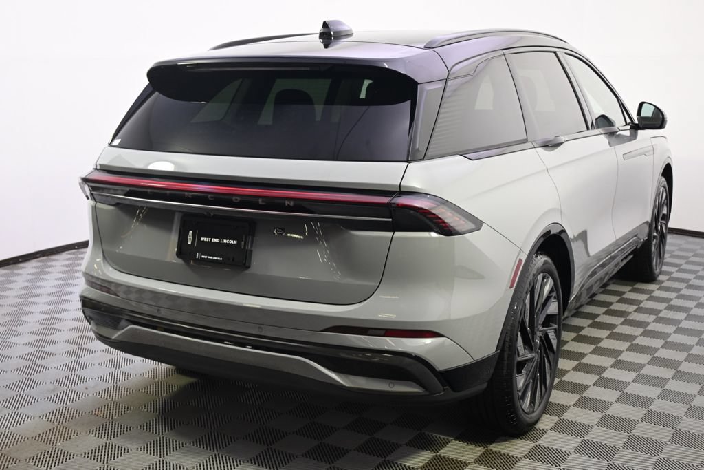 New 2026 Lincoln Nautilus Reserve w/ Jet Appearance Package AWD/4WD image 6